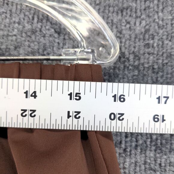 Maxine Womens Shorts Brown Size 16 Pull On Actual 31x2 Elastic Waist - Picture 4 of 13